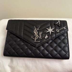 💯authentic Yves Saint Laurent Black Quilted Star Embellished Clutch envelope